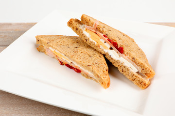 Sandwich mit Pute und Ei