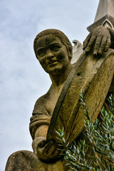 Estatua del grupo escultorico en plaza de españa