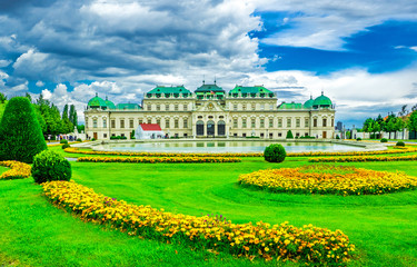 Fototapeta premium Belvedere Palace in Viena, Austria.