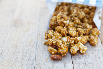 Popcorn caramel mix macadamia and almond taste