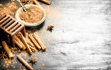 Ground cinnamon in a bowl.
