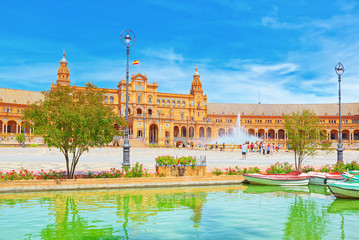Obraz premium Square of the Spain is a square in the Maria Luisa Park, in Sevi