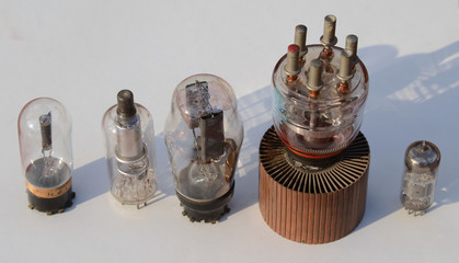 Selection of radio tubes in different sizes.