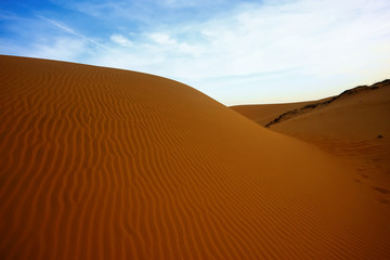 Fototapeta na wymiar Sand mountains in the desert
