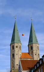 Fototapeta na wymiar Die Türme von St. Martini (Braunschweig)