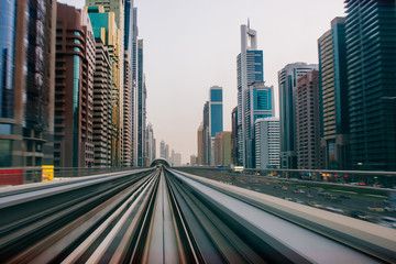 Obraz premium Podróżowanie po Dubaju