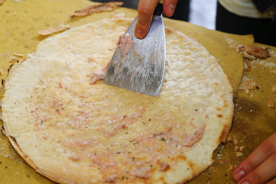 preparazione borlenghi specialit&agrave; di modena