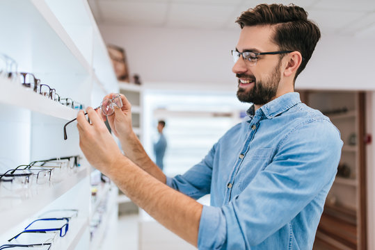 Patient in ophthalmology clinic