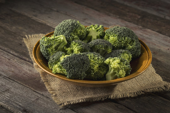 Bowl of fresh broccoli