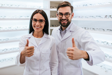 Doctors in ophthalmology clinic