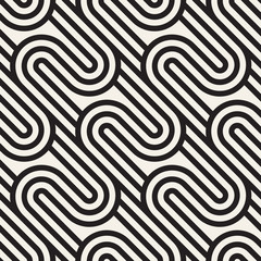 Fototapeta na wymiar Vector seamless lattice pattern. Modern stylish texture with monochrome trellis. Repeating geometric grid. Simple graphic background.