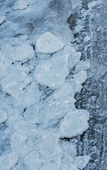 Ice floes in the port of Hamburg