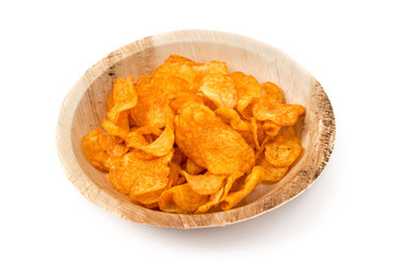 Kartoffelchips mit Paprika und Tomate
