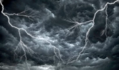 Poster Im Rahmen Dark, ominous rain clouds and lightning © David