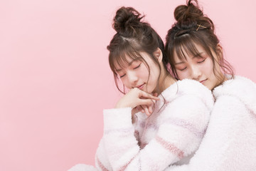 パジャマの女性