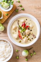 green curry with fish ball