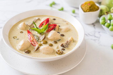green curry with fish ball