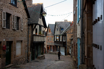 Fototapeta na wymiar Dinan the walled Breton town