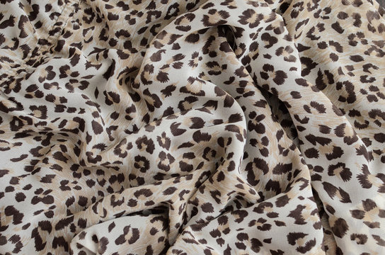 Silk scarf with leopard print