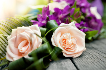 Beautiful arranged white roses