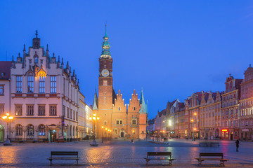 Fototapeta na wymiar Town Hall of Wroclaw at Night