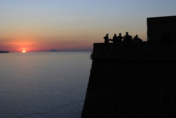 Chiacchera al castello di Pizzo