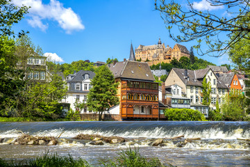 Marburg an der Lahn, Schloss und Lahn  © Sina Ettmer