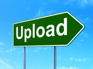Web design concept: Upload on green road highway sign, clear blue sky background, 3D rendering