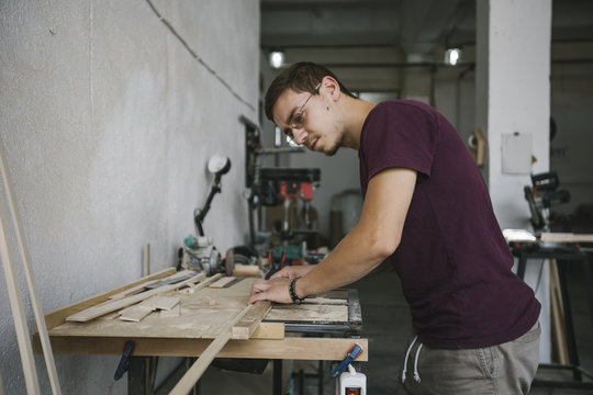 Carpenter Bilder Durchsuchen 557,558 Archivfotos, und