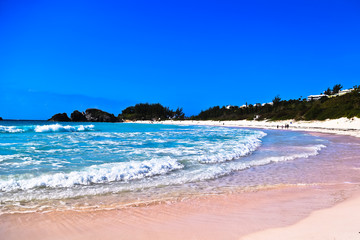 panoramic view of ocean waves and pink sand beach horseshoe bay bermuda © weiguo1