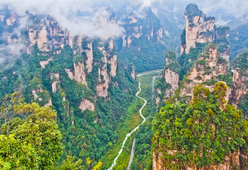Fototapeta premium spectacular view of unique formation of pillars and valley zhangjiajie hunan china