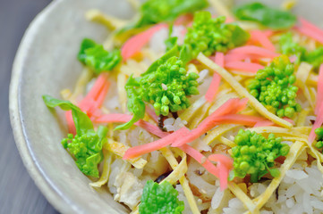菜の花のちらし寿司