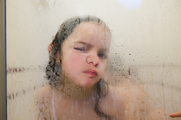 Smoothy face in the shower