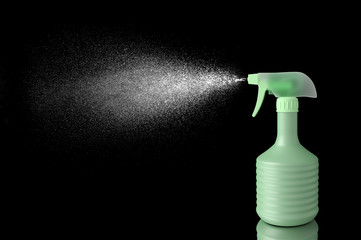Plastic sprayer