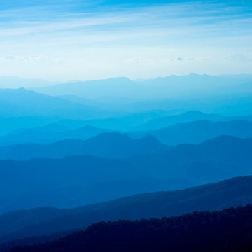 Layers of blue color mountains during sunset , concept of tourism and mountaineering © jaboo_foto