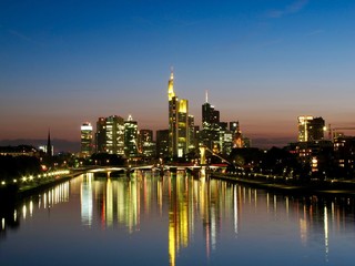 Fototapeta na wymiar Frankfurt bei Nacht
