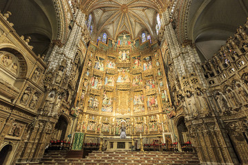 Inside of  cathedral in Toledo Spain. - obrazy, fototapety, plakaty