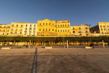 Obraz premium Building at sunset in Ortigia