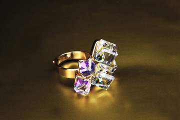 Focused old designed gold rings