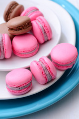 traditional french macarons