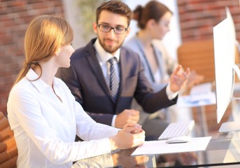 business colleagues discussing work issues.