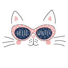 Portrait dessiné à la main d& 39 un chat drôle de dessin animé mignon dans des lunettes de soleil avec réflexion de flocons de neige, texte Hello Winter. Objets isolés sur fond blanc. Illustration vectorielle. Conception pour le changement de saisons.
