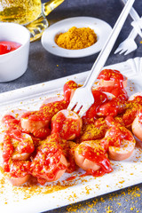 curry bockwurst with beer