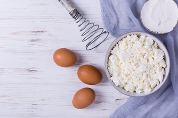 Cottage cheese with eggs