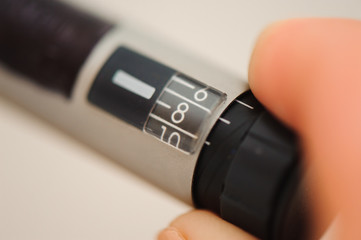 scale on the bottom of insulin pen, self injection medical equipment for diabetes patients