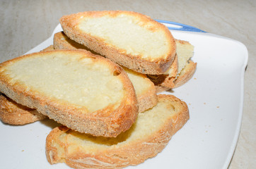 sliced ​​toast
