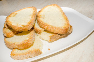 sliced ​​toast