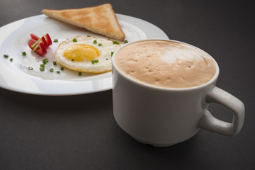 cappuccino fried egg toast and sweet pepper