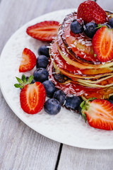 pancakes with honey and fruit