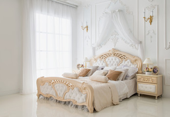 Fototapeta na wymiar Cozy white bedroom
